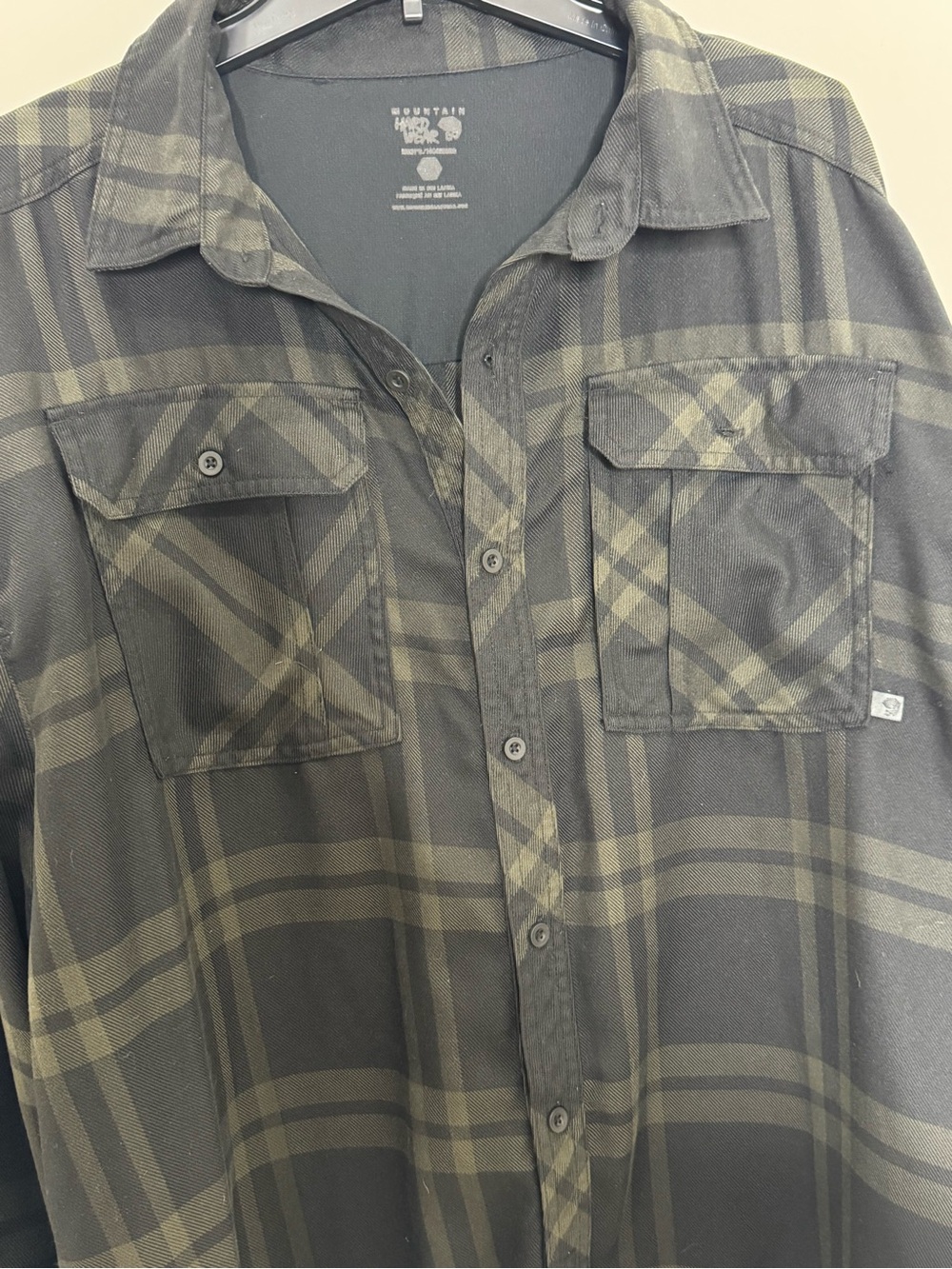 Mountain Hardwear Black/Olive Plaid Shirt Jacket - Picture 4 of 6